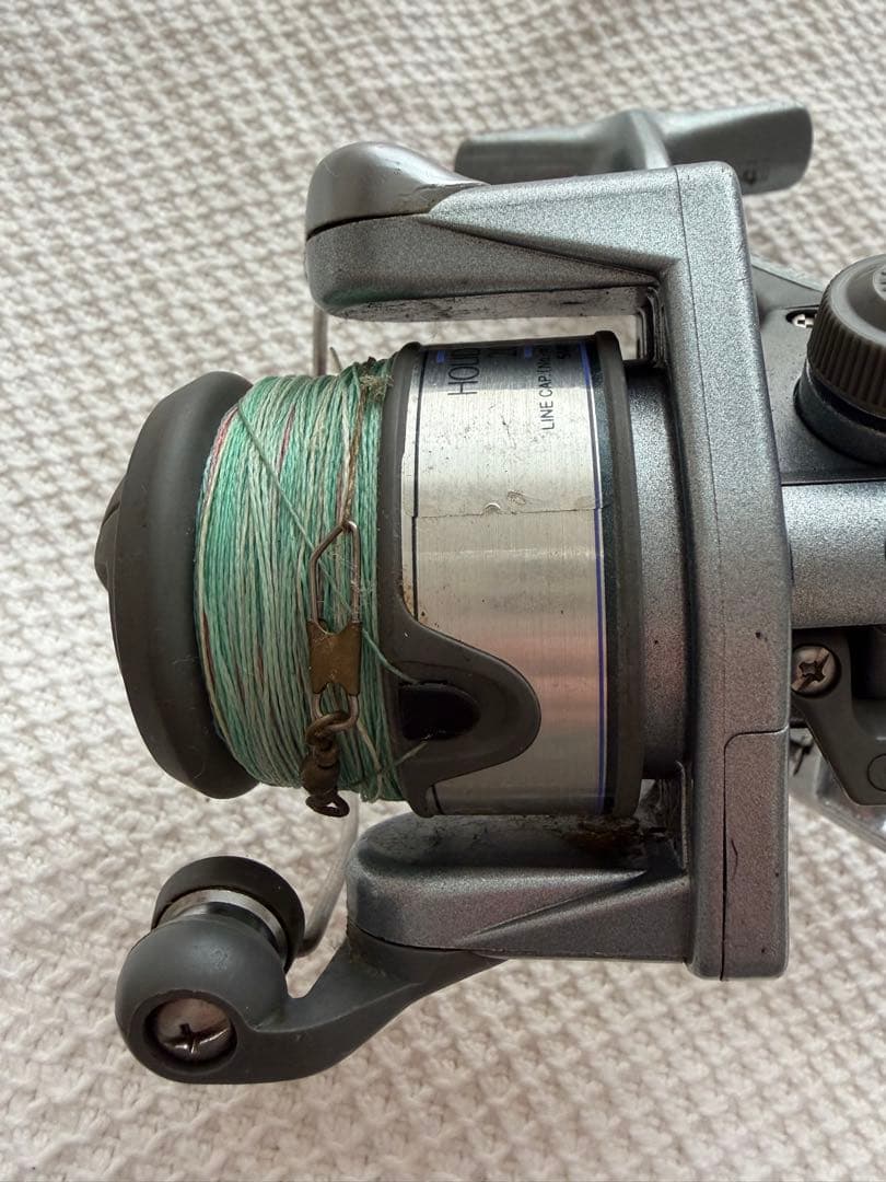 SHIMANO HOLIDAY SPIN 2000 リール