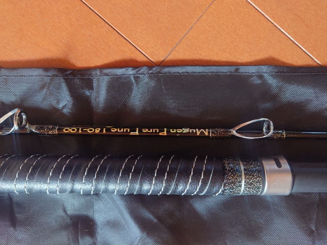 ゴクスペ　無限ピュア180-100 船竿 専用ケース付