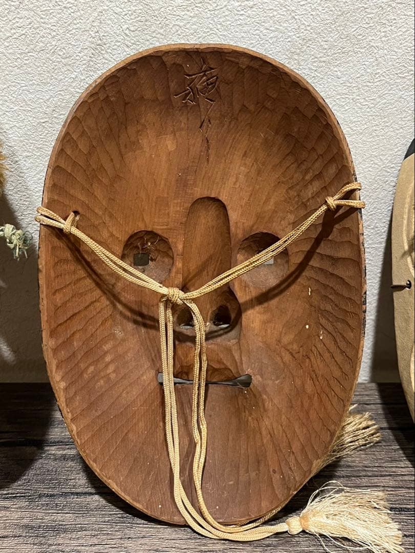【送料込み】能面　3枚まとめ　美術品　お面　木製　木彫り彫刻　女面　能楽　雅楽