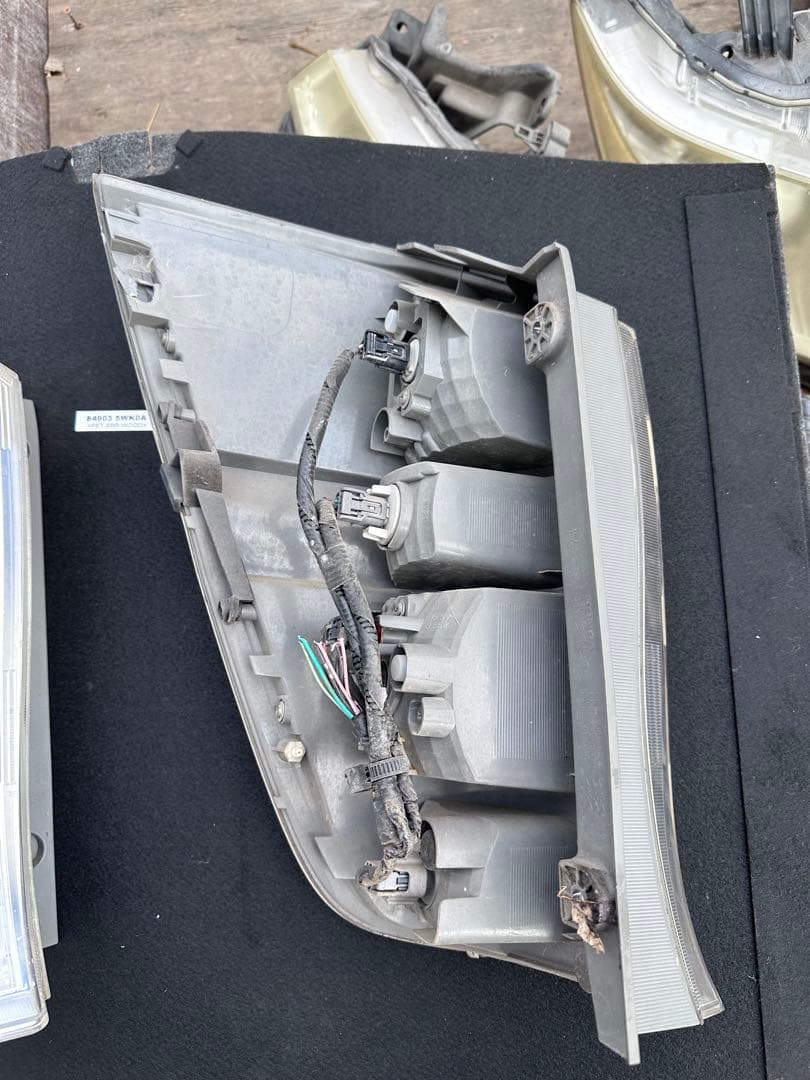 ホンダ　ステップワゴン　テールランプ　右左セット