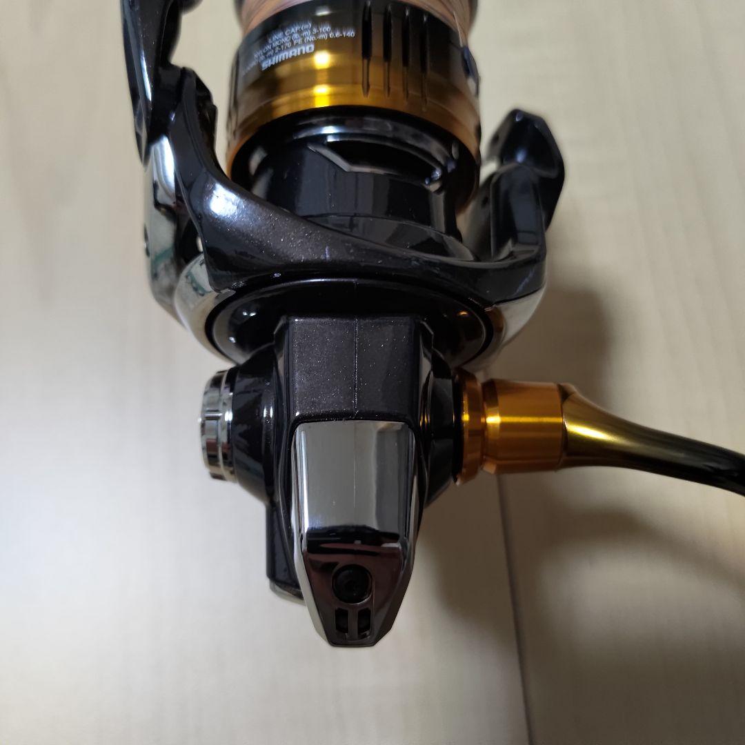 美品22ソアレBB C2000SSPG スピニングリール