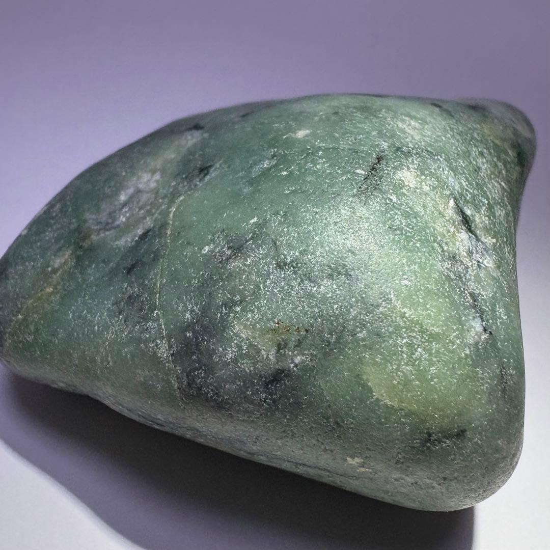 糸魚川　翡翠　ヒスイ　ひすい　海石　約168g