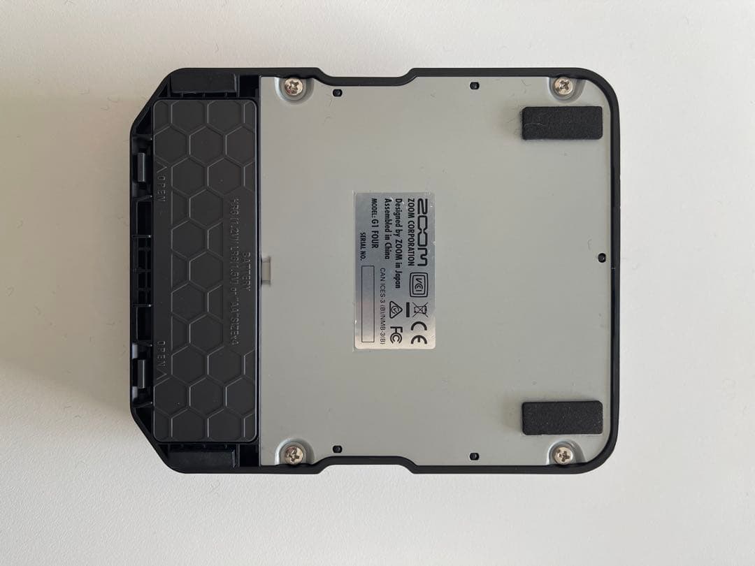 ZOOM G1 FOUR マルチエフェクター