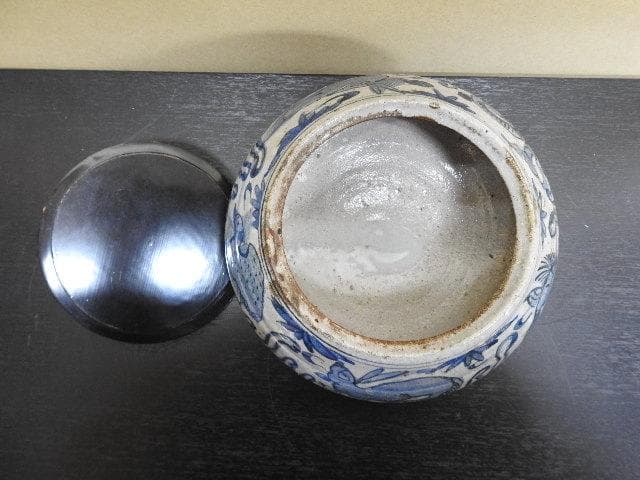 染付水指　清朝？　保存箱有　MA422