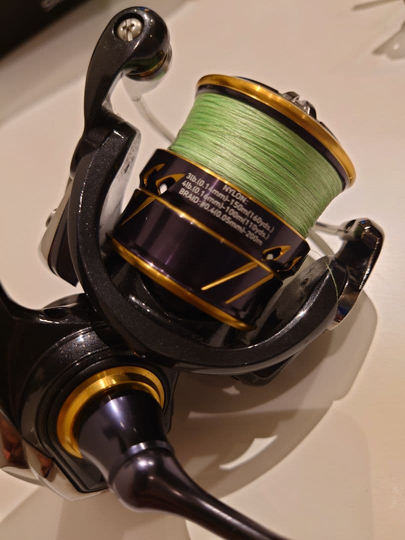 CALDIA FC 2000S-H スピニングリール