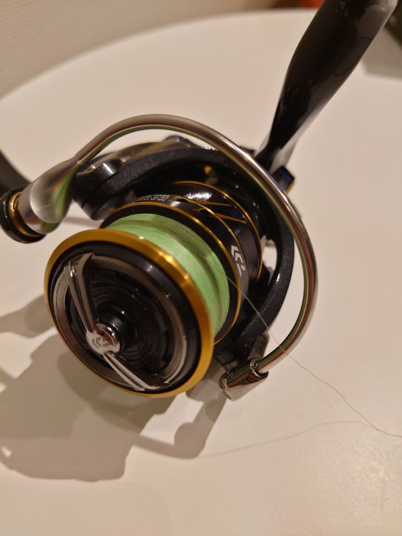 CALDIA FC 2000S-H スピニングリール