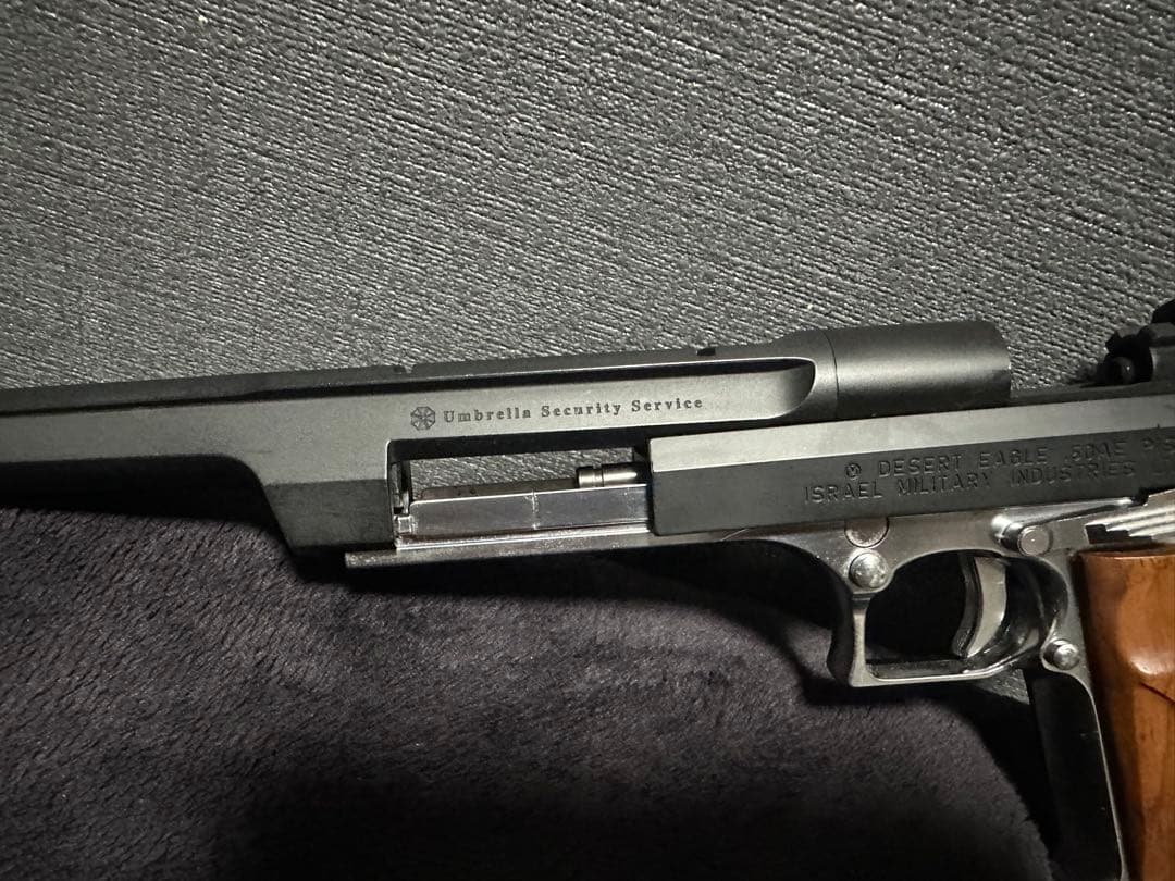 バイオハザード2 レオンモデル　デザートイーグル 10inch 木製グリップ