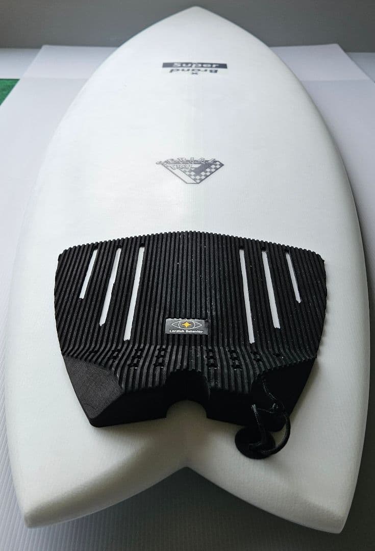 【1Rのみの美品】Super Brand シリアルトライ ヘリックス5'8