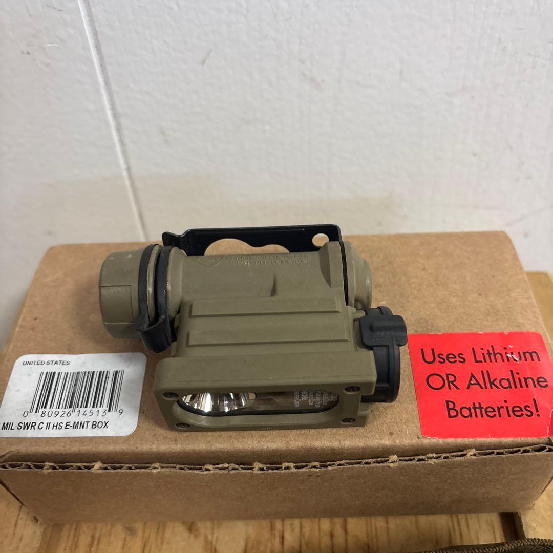 米軍　実物STREAMLIGHT SIDEWINDER COMPACT II ①