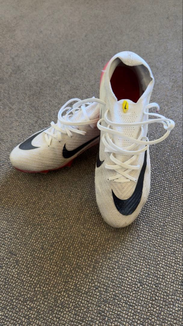 ナイキ マーキュリアル ヴェイパー 16 エリートLV8FG