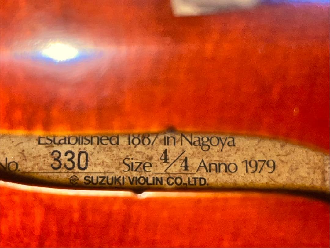 (未使用)オレンジ色の木製バイオリン(SUZUKI製)