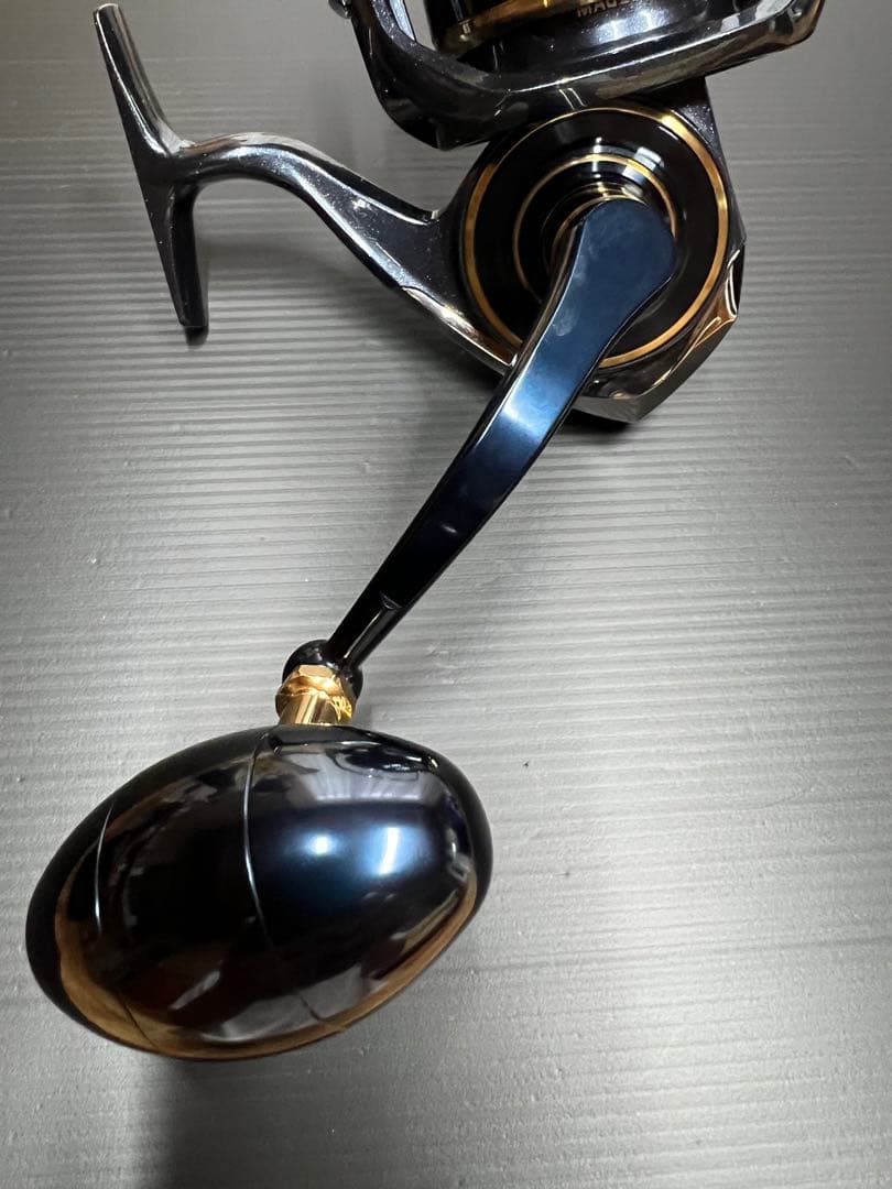 Daiwa Saltiga 10000H リール