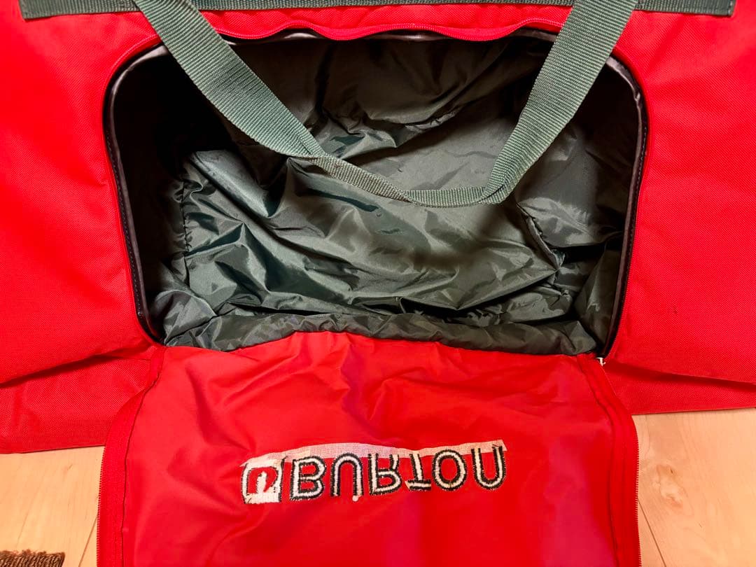 Burton スノーボードバッグ 赤　キャスター付き