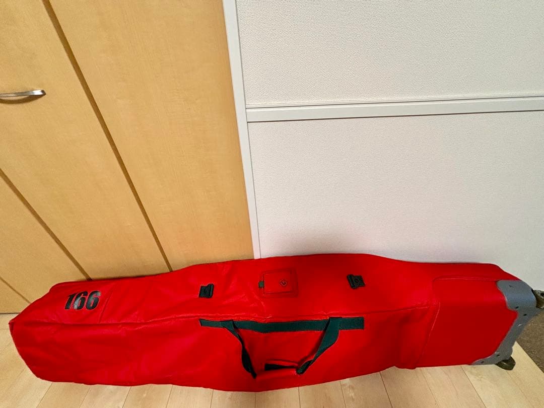 Burton スノーボードバッグ 赤　キャスター付き