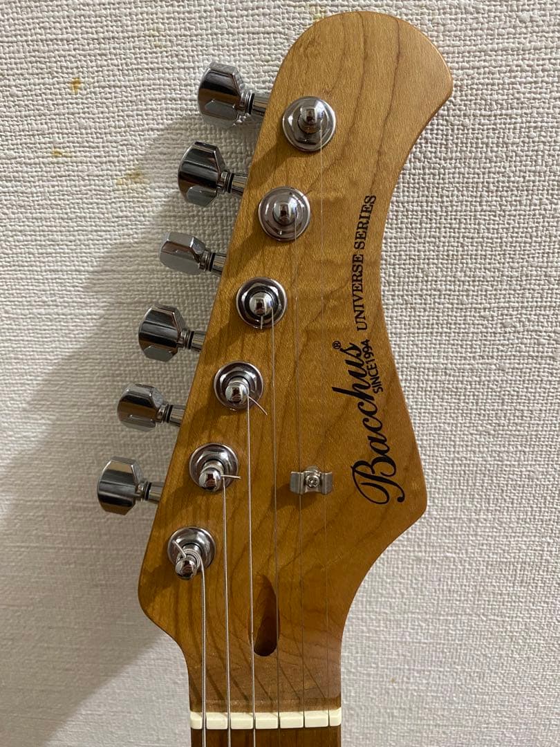 テト様　Bacchus エレキギター ミントグリーン