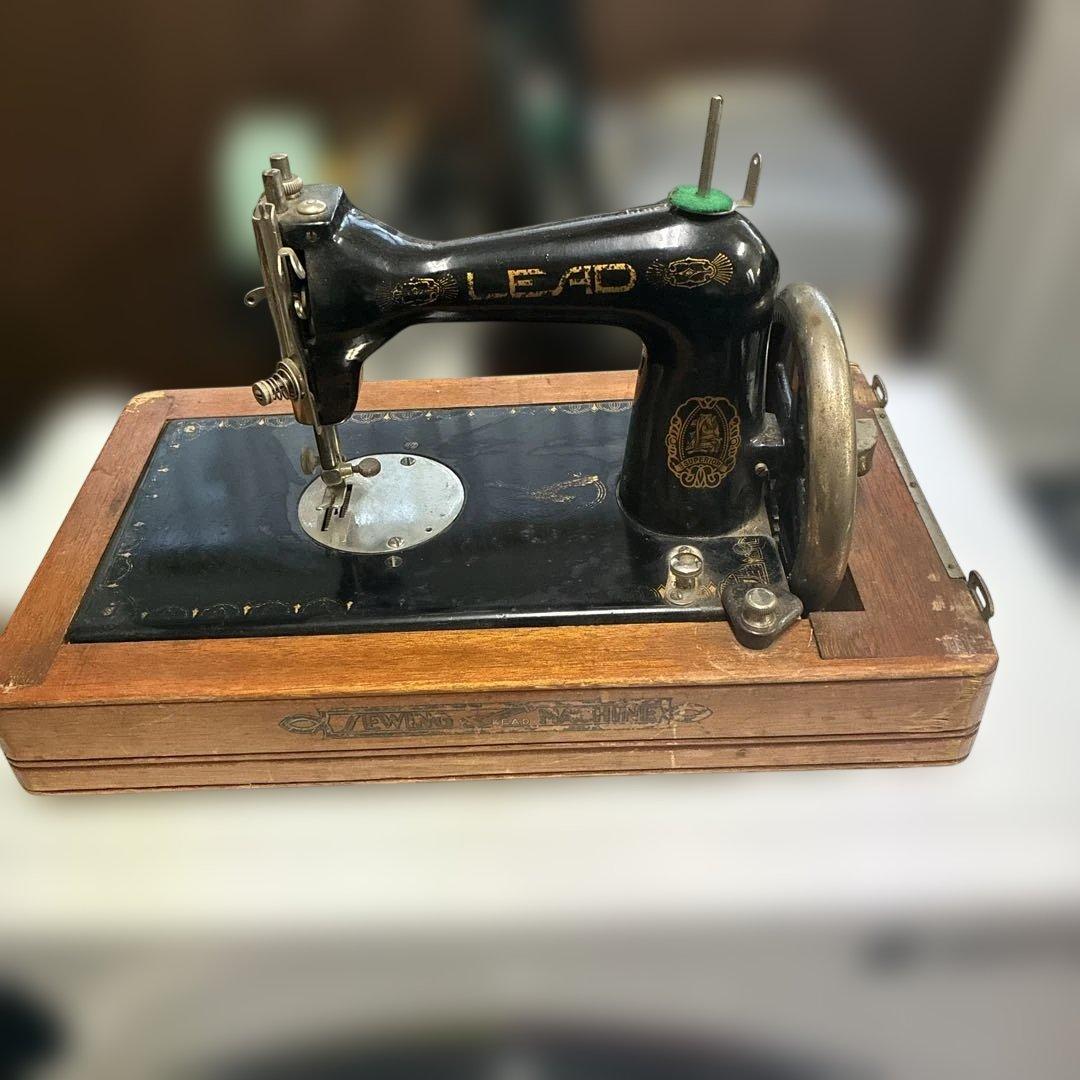 アンティークLEAD ミシン 木製ケース付き