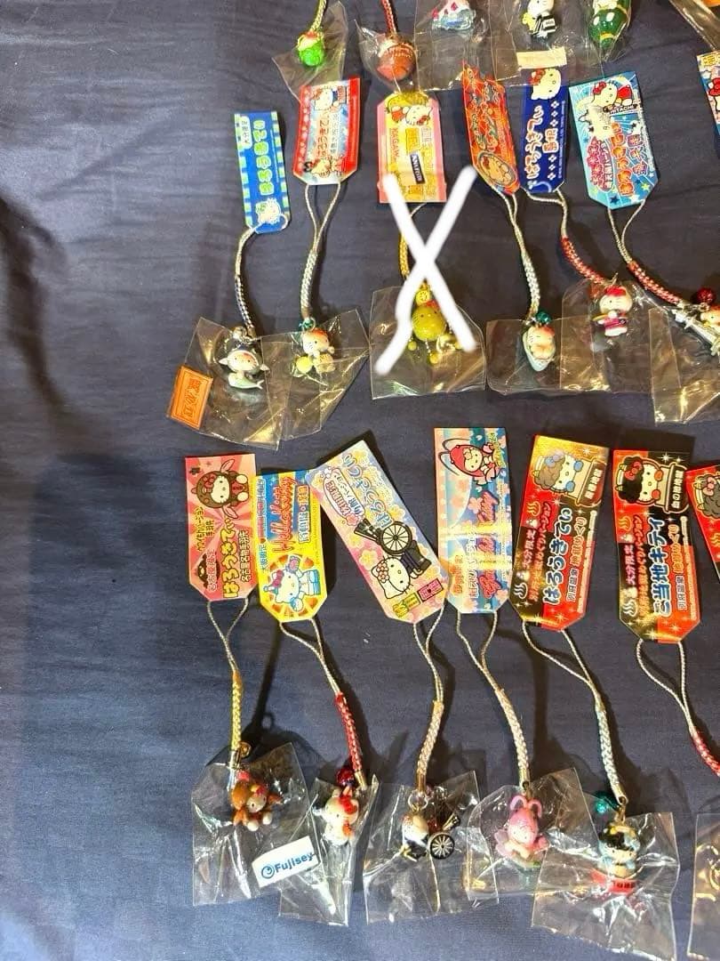 ご当地キティ 、ストラップ、全タグ付き87個レア付き、今話題、y2k