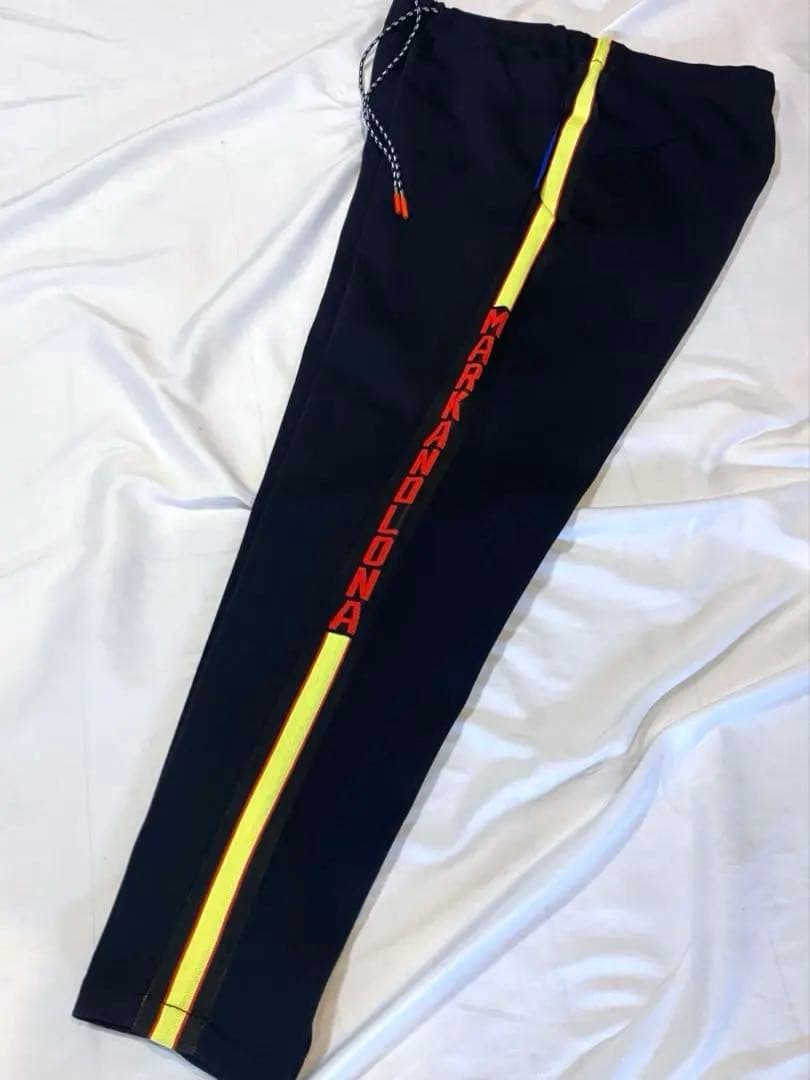 ⭐️マークアンドロナ セットアップ ブラック 黒 パーカー パンツ スカル