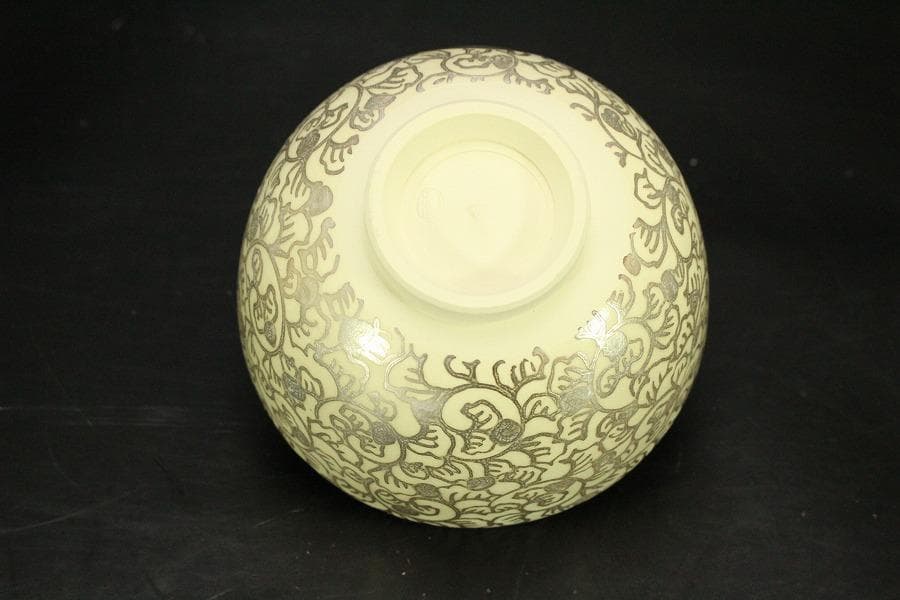 【美品】茶道具 清水焼 粟田窯 茶碗 金彩金葵紋 岡田暁山 共布(メ1176)