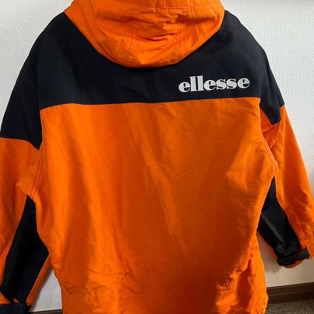 ellesse VERTICAL DIVE フード付きジャケット