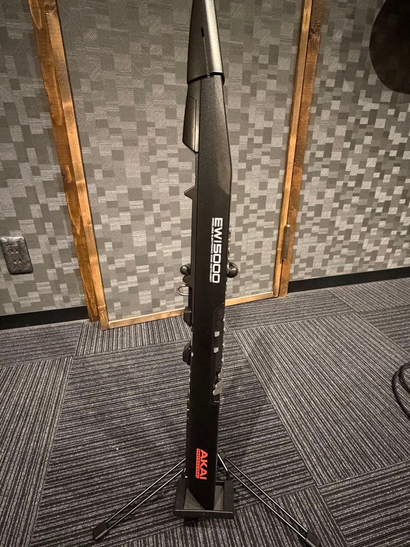 美品 AKAI EWI5000 ウインドシンセサイザー スタンド付き