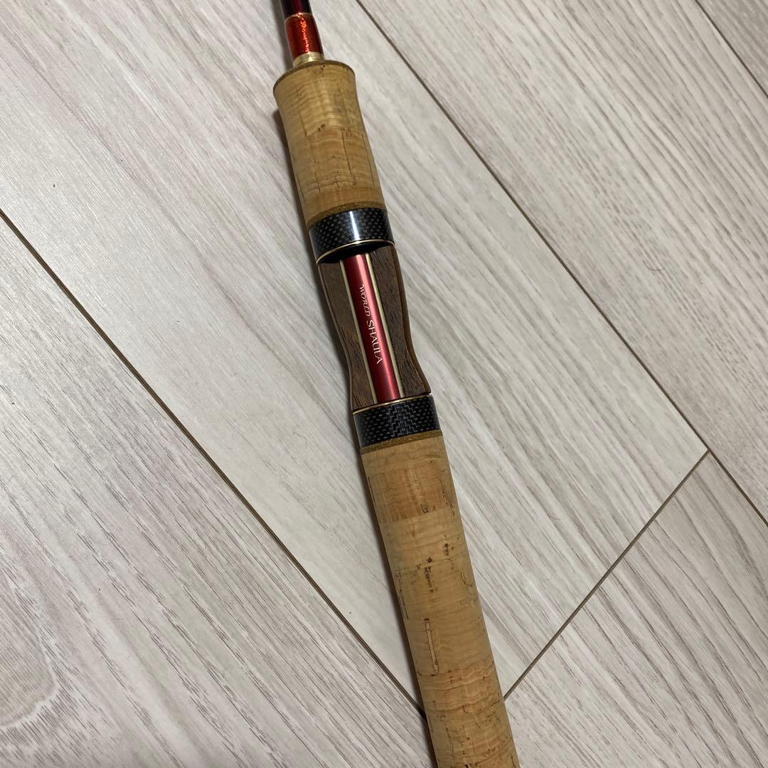 シマノ　ワールドシャウラ レッド　2631FF-2 極美品　　希少