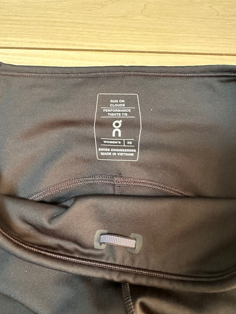 on パフォーマンスタイツ