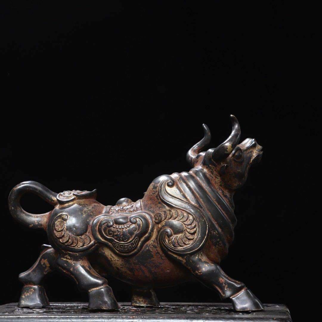 旧蔵　牛の彫刻　銅製　富貴　幸運　家業繁栄
