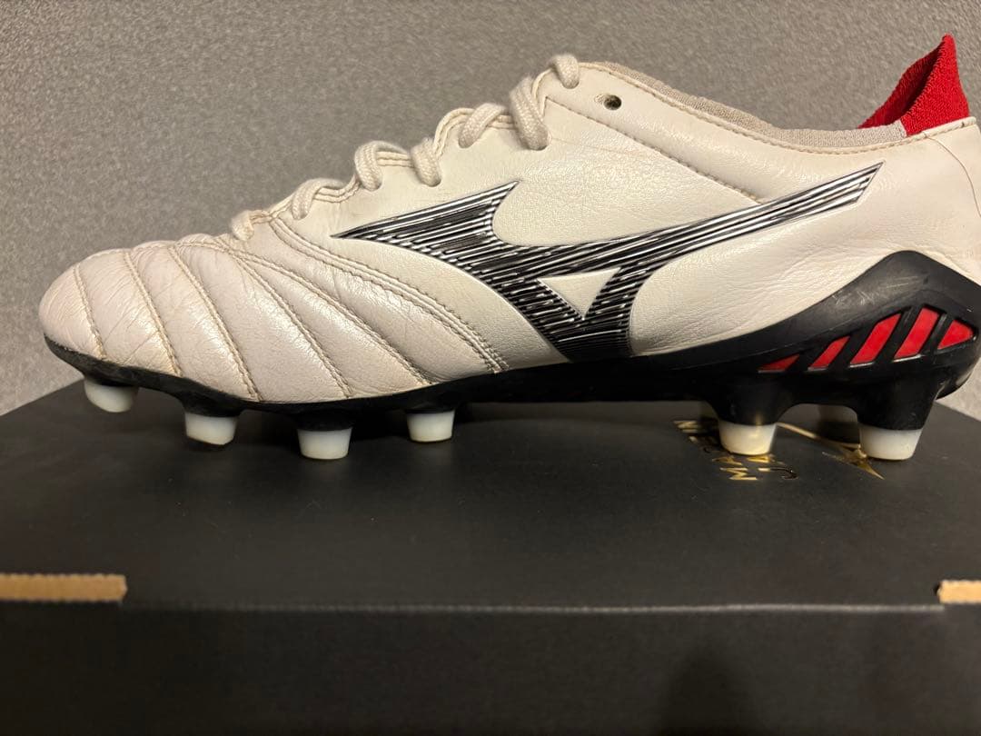 ミズノ　サッカースパイク　モレリアネオIII Japan