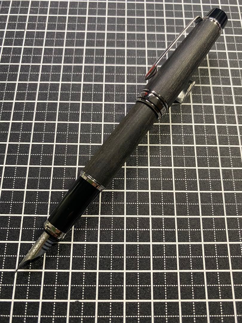 PILOT LEGNO 89s BLACK 万年筆　字幅F