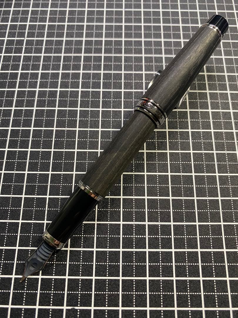 PILOT LEGNO 89s BLACK 万年筆　字幅F