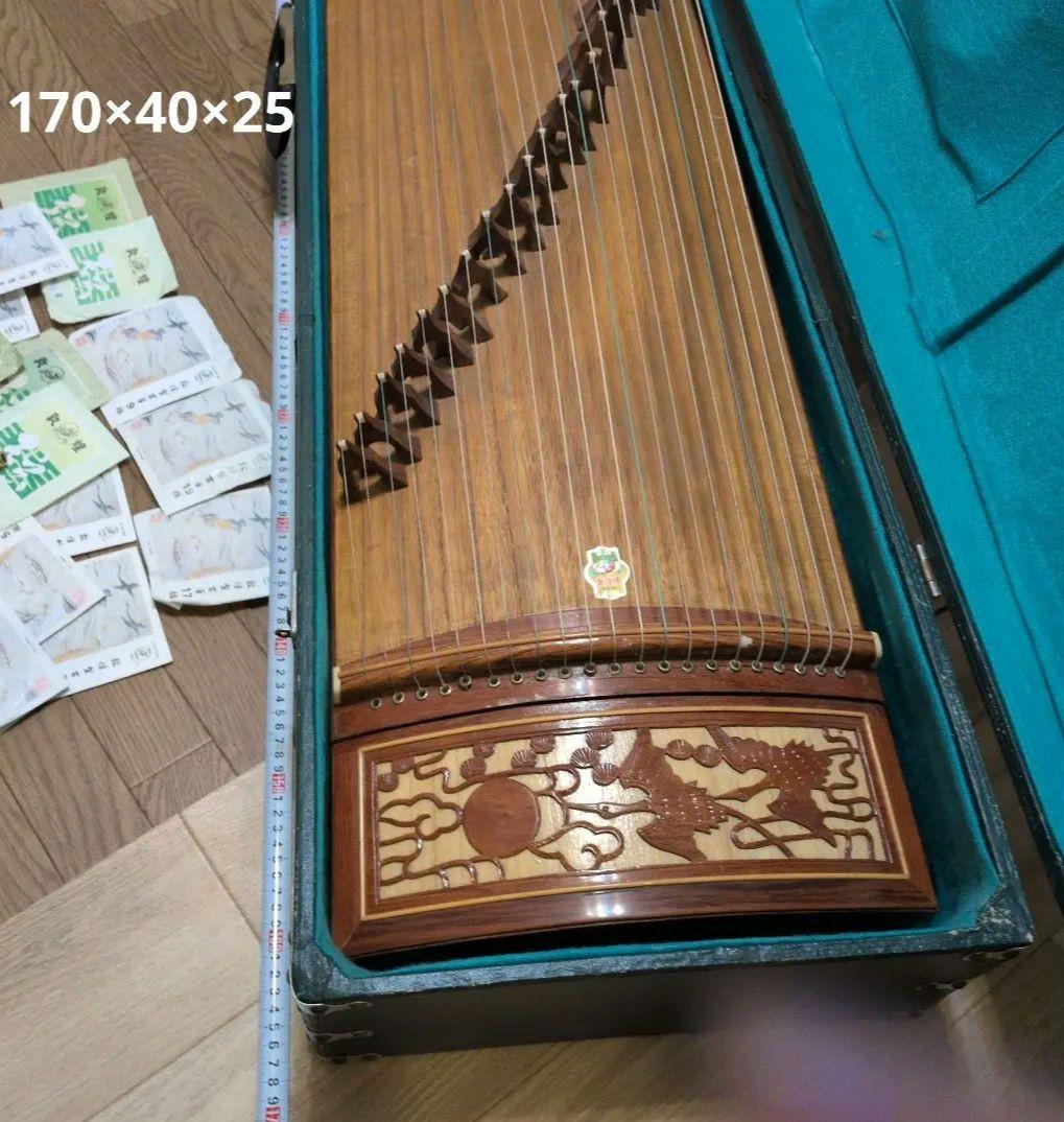 ブロッコリー　古筝　中国楽器　緑のケース付き 本体ケース爪替線譜面台付