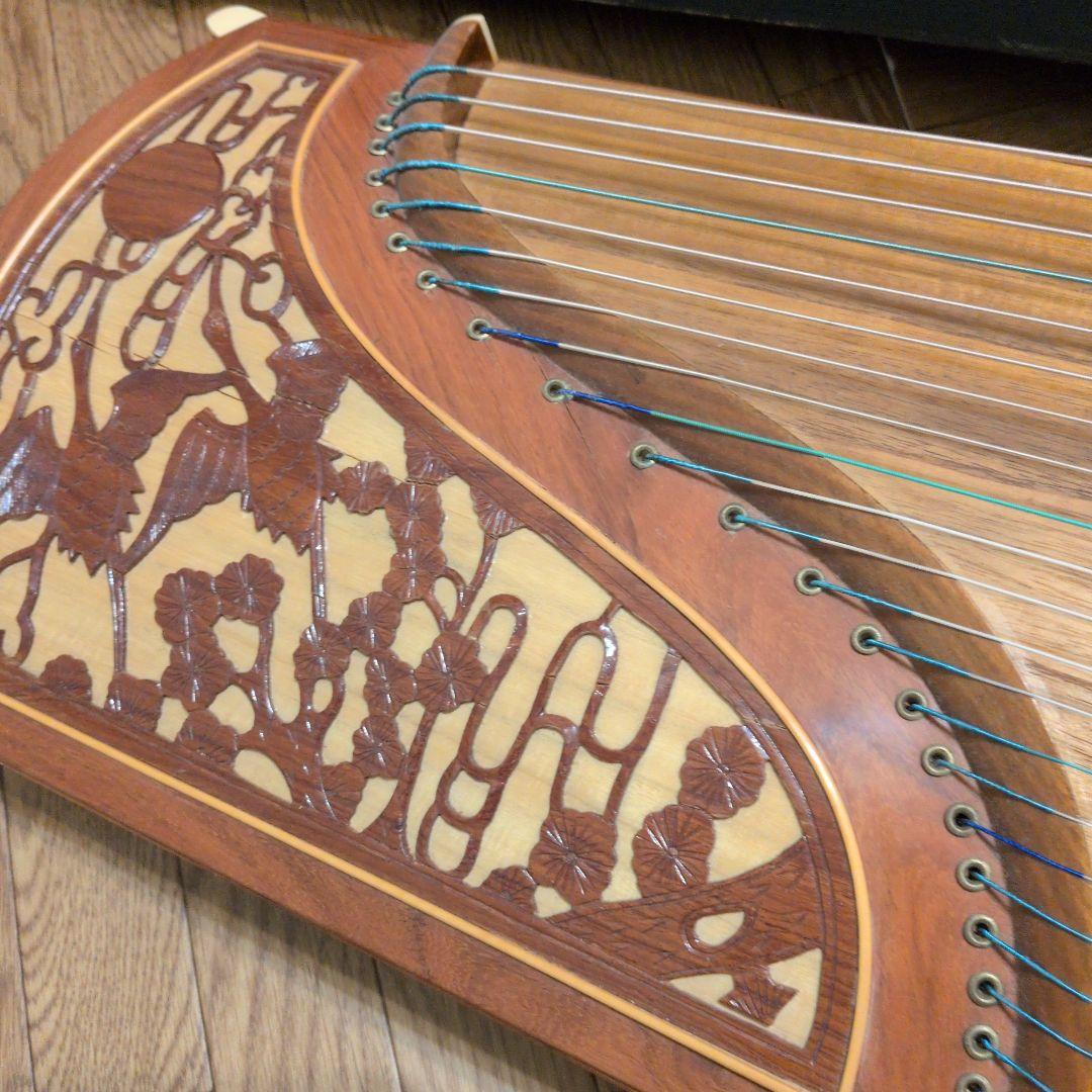 ブロッコリー　古筝　中国楽器　緑のケース付き 本体ケース爪替線譜面台付