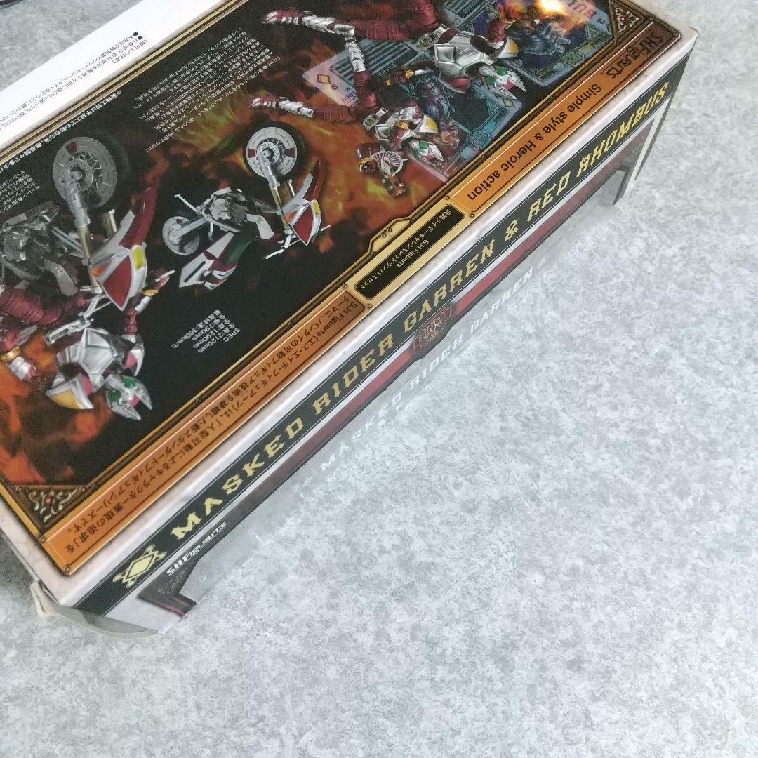 S.H.Figuarts 仮面ライダーギャレン&レッドランバス