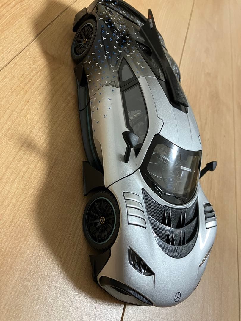 メルセデス AMG ONE 1/18 ミニカー