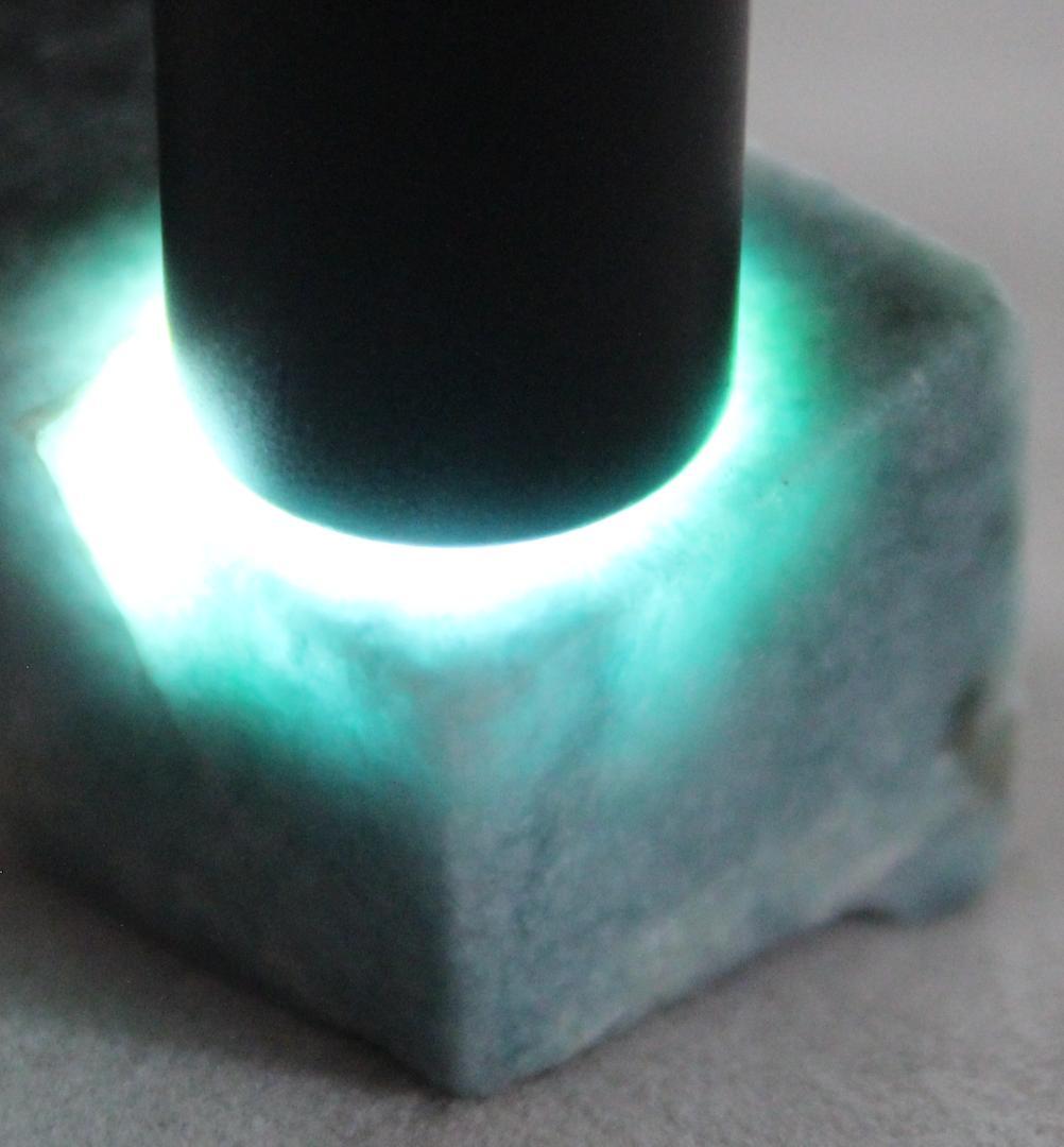 ［ブルーの美翡翠］糸魚川翡翠 青翡翠 原石 47.8g