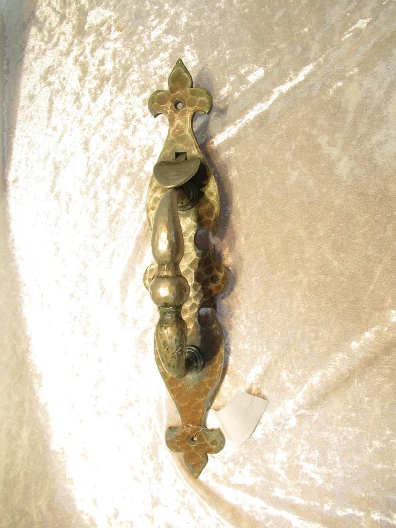 ドアノブ　真鍮