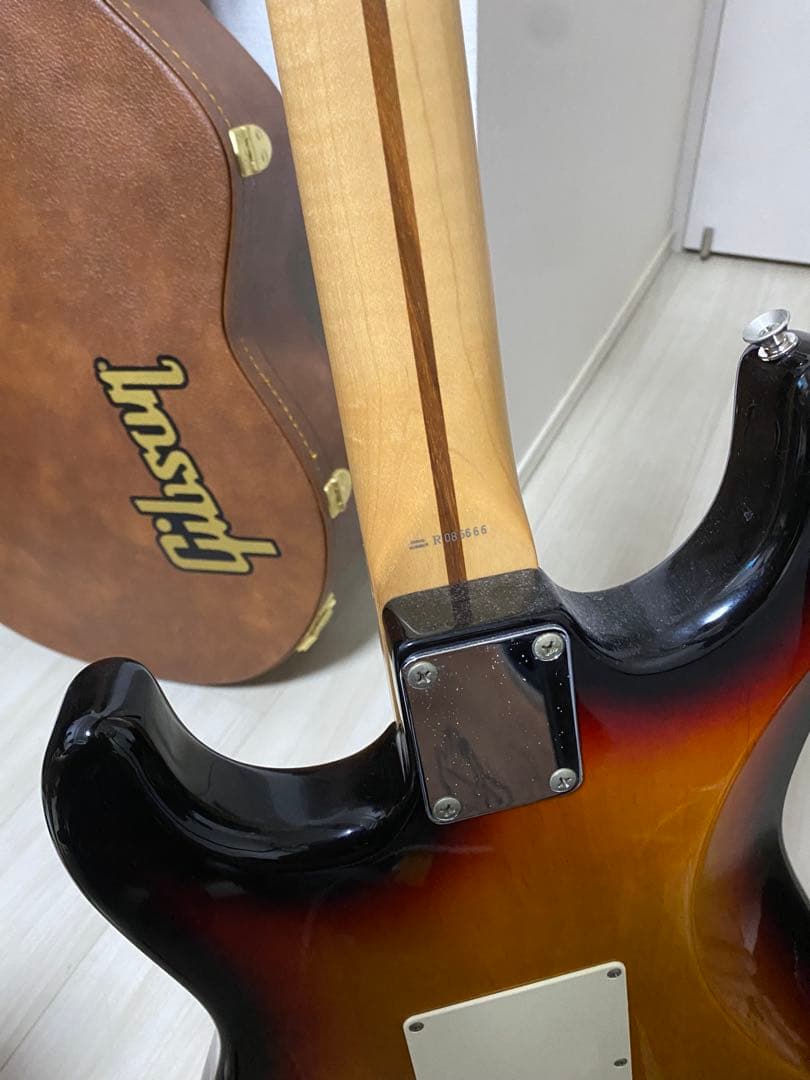 Fender Japan Stratocaster サンバーストほんまの最終値下