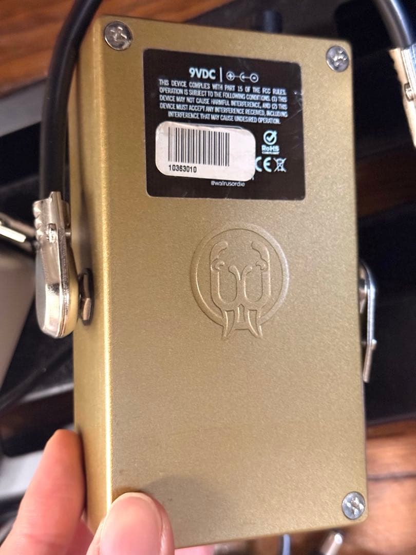 Walrus Audio Warhorn 付属品あり