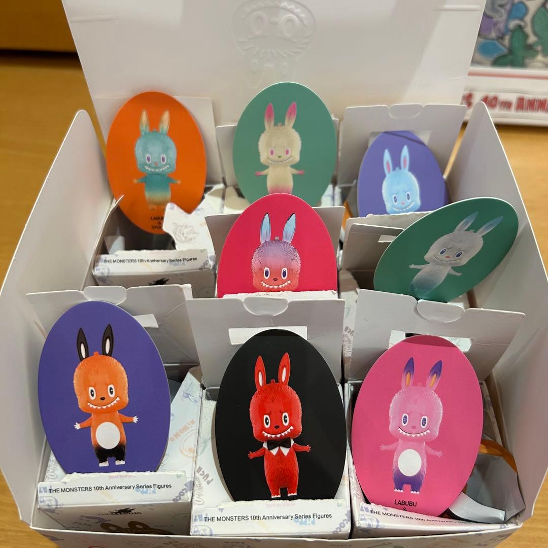 キーホルダー・アクリルキーホルダー POPMART THE MONSTERS 10th Anniversary