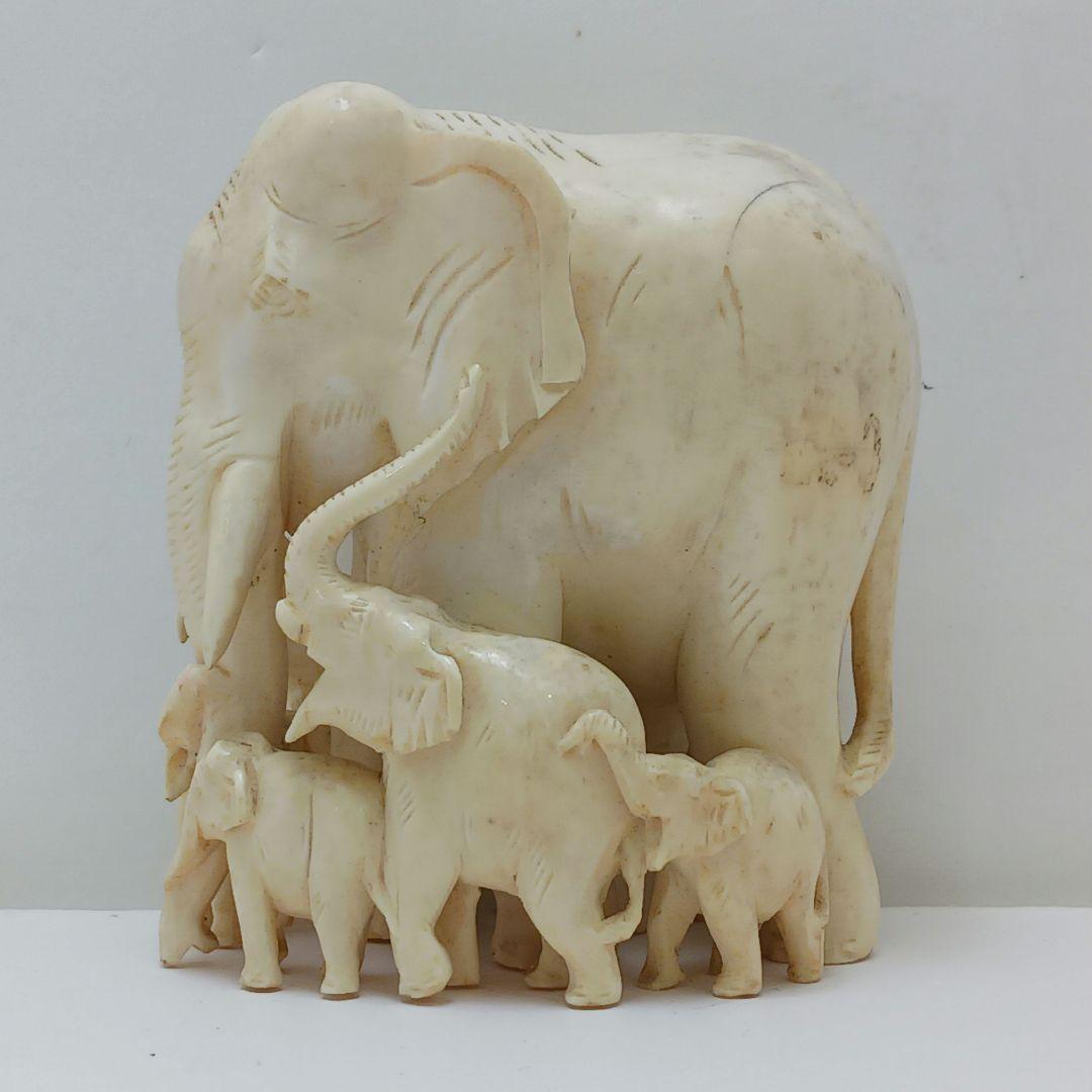 Y2555 高級彫刻 象モチーフ 置物 オブジェ 重量318.2g