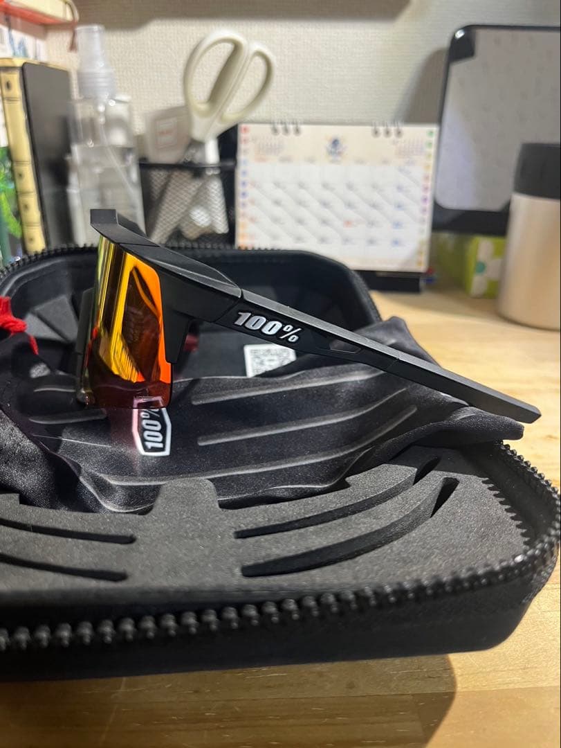 100% サングラス ハードケース付き