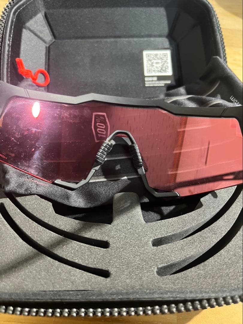 100% サングラス ハードケース付き