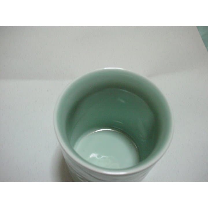 中国青磁　丸い器　　書道筆たて