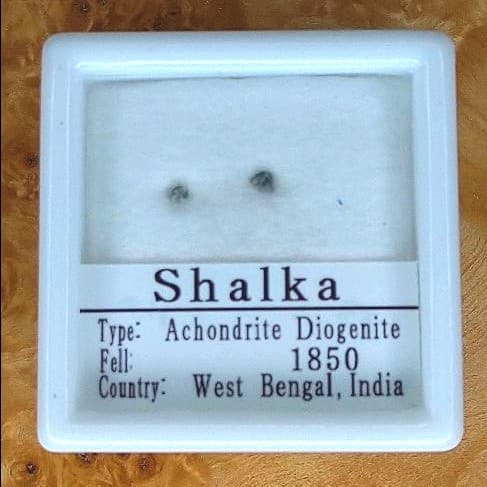 180年前のダイオジェナイト　シャルカ隕石　標本