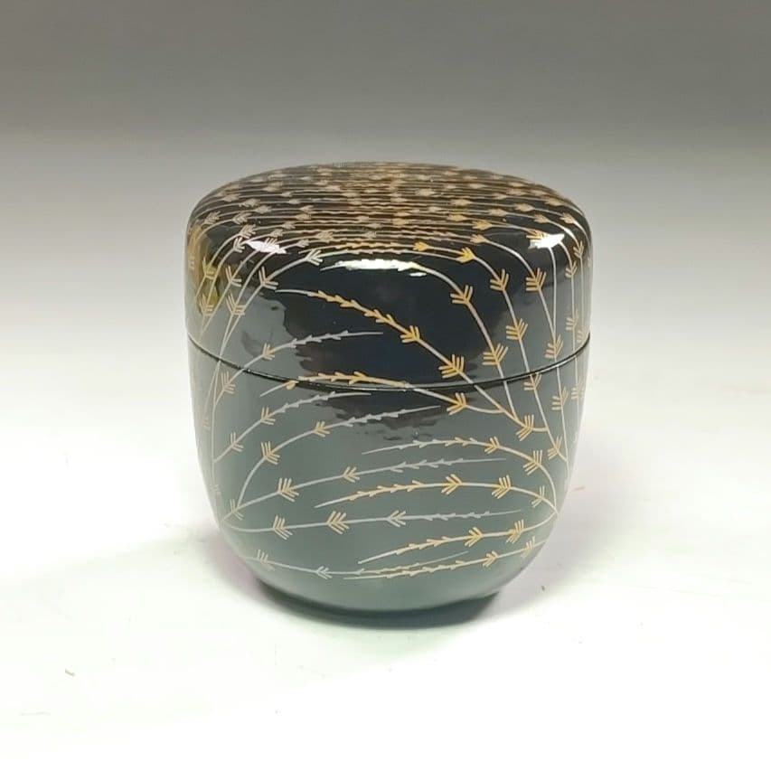 ウ262 棗『熊谷秀穂』『即中斎好　芽張柳蒔絵　大棗　共箱』漆塗　茶道具