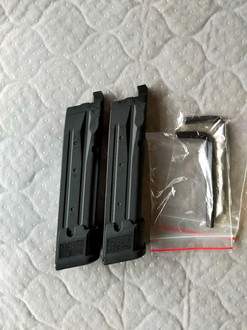 SIG M17 M18 co2マガジン ライラックス BK 2本セット