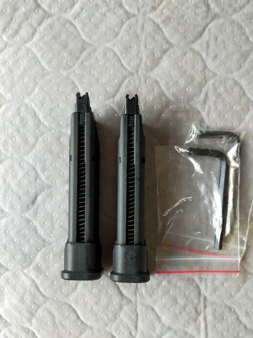 SIG M17 M18 co2マガジン ライラックス BK 2本セット