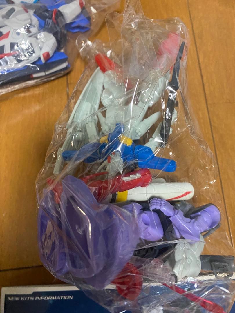ガンプラ　hg mg 大量　まとめ売り　フィギュア　エヴァなど　武器パーツ