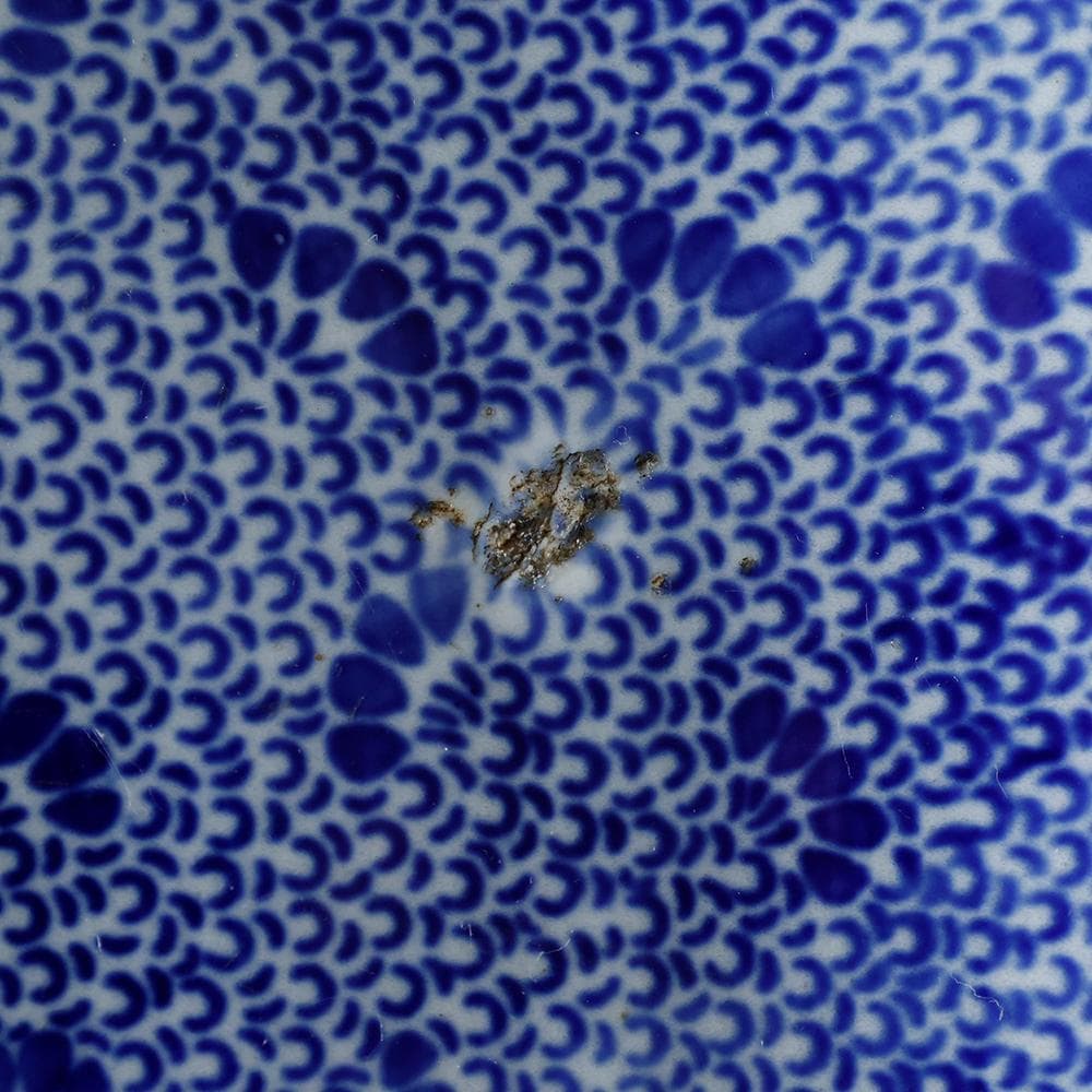 江戸幕末明治時代 古伊万里 有田 染付 尺寸大皿 微塵唐草 ベロ藍約35㎝ 飾皿